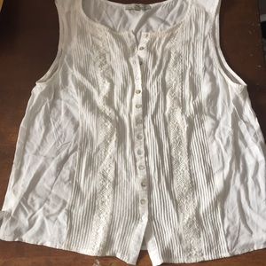 TK Off White Buttoned Sleeveless Blouse M